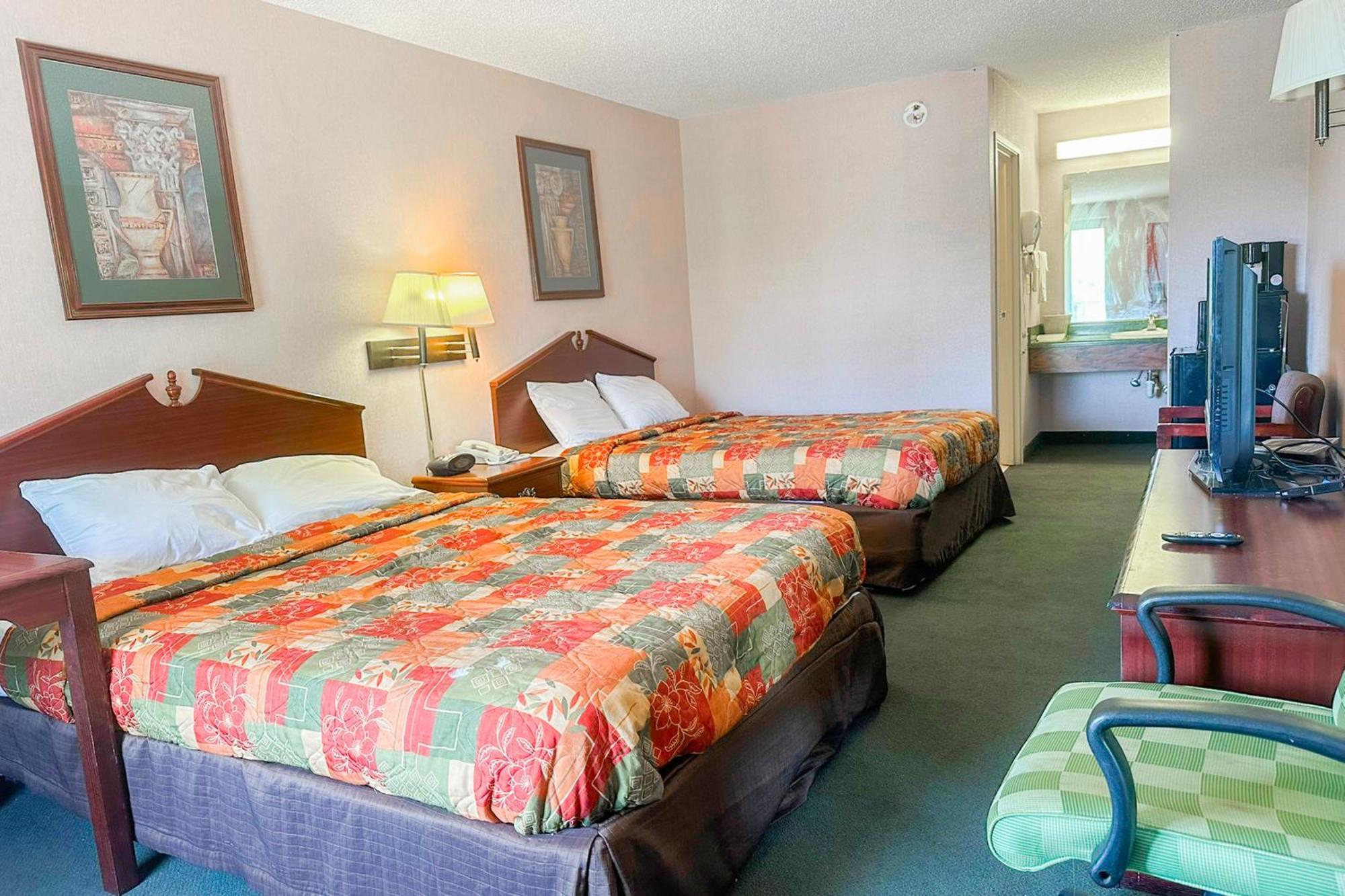 Oyo Hotel East Macon I-75 מראה חיצוני תמונה