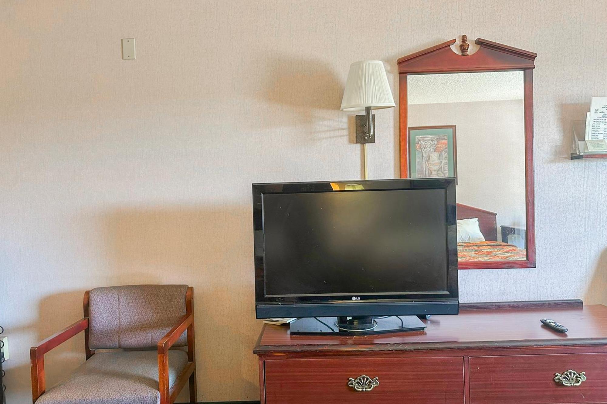Oyo Hotel East Macon I-75 מראה חיצוני תמונה