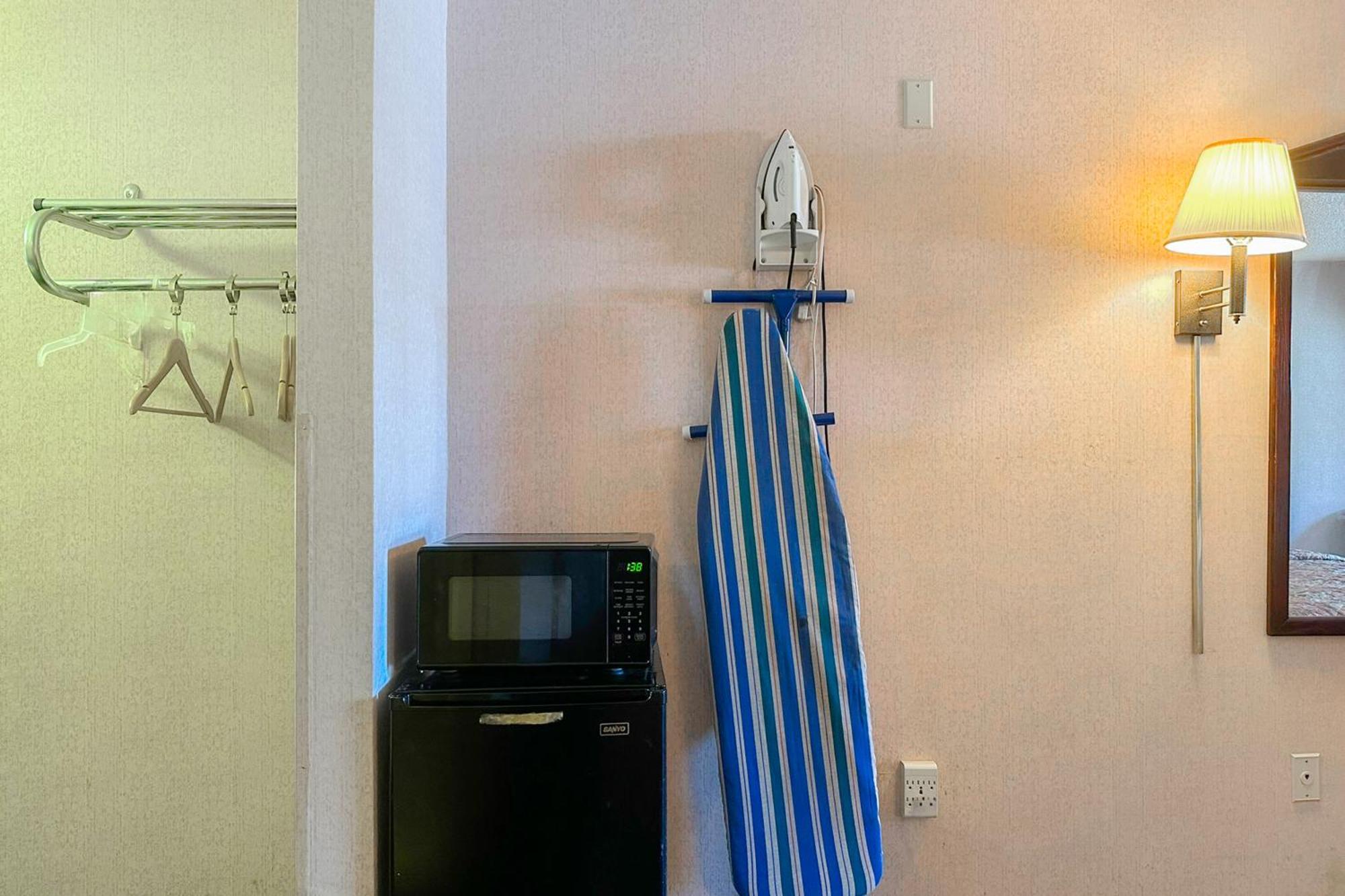Oyo Hotel East Macon I-75 מראה חיצוני תמונה