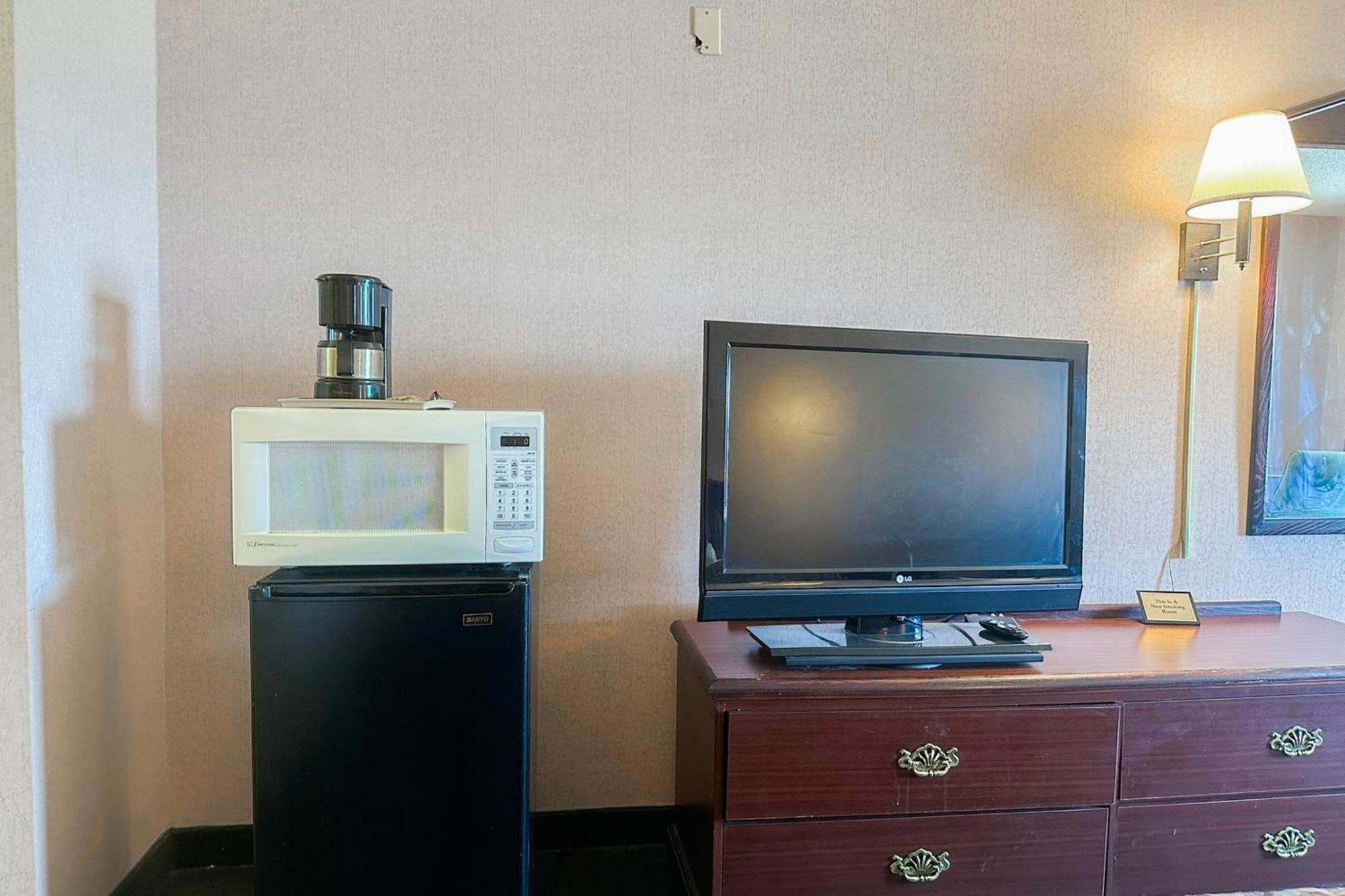 Oyo Hotel East Macon I-75 מראה חיצוני תמונה