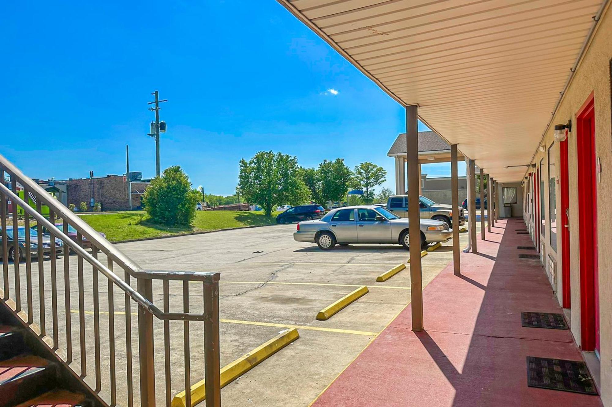 Oyo Hotel East Macon I-75 מראה חיצוני תמונה